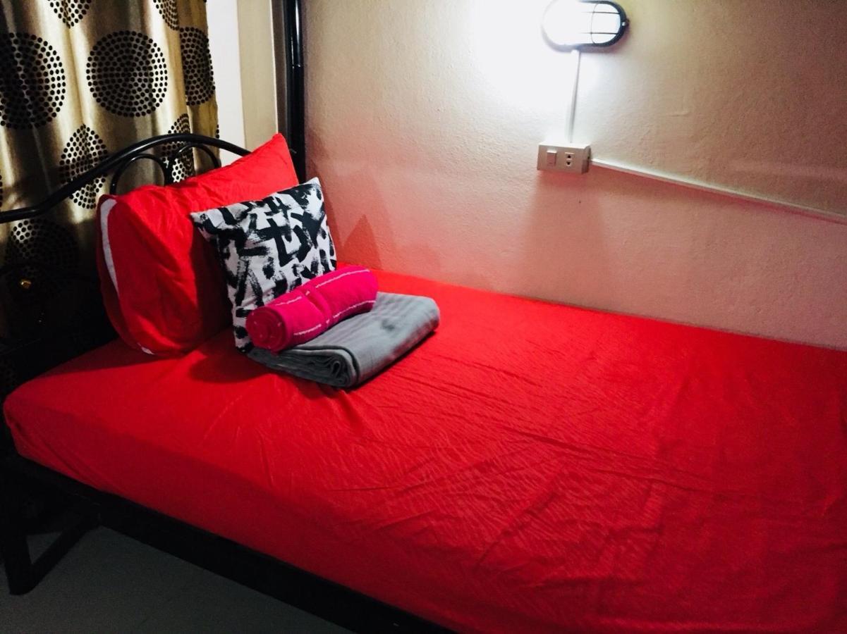 Interpartie Hotel (Adults Only) Bangkok Phòng bức ảnh